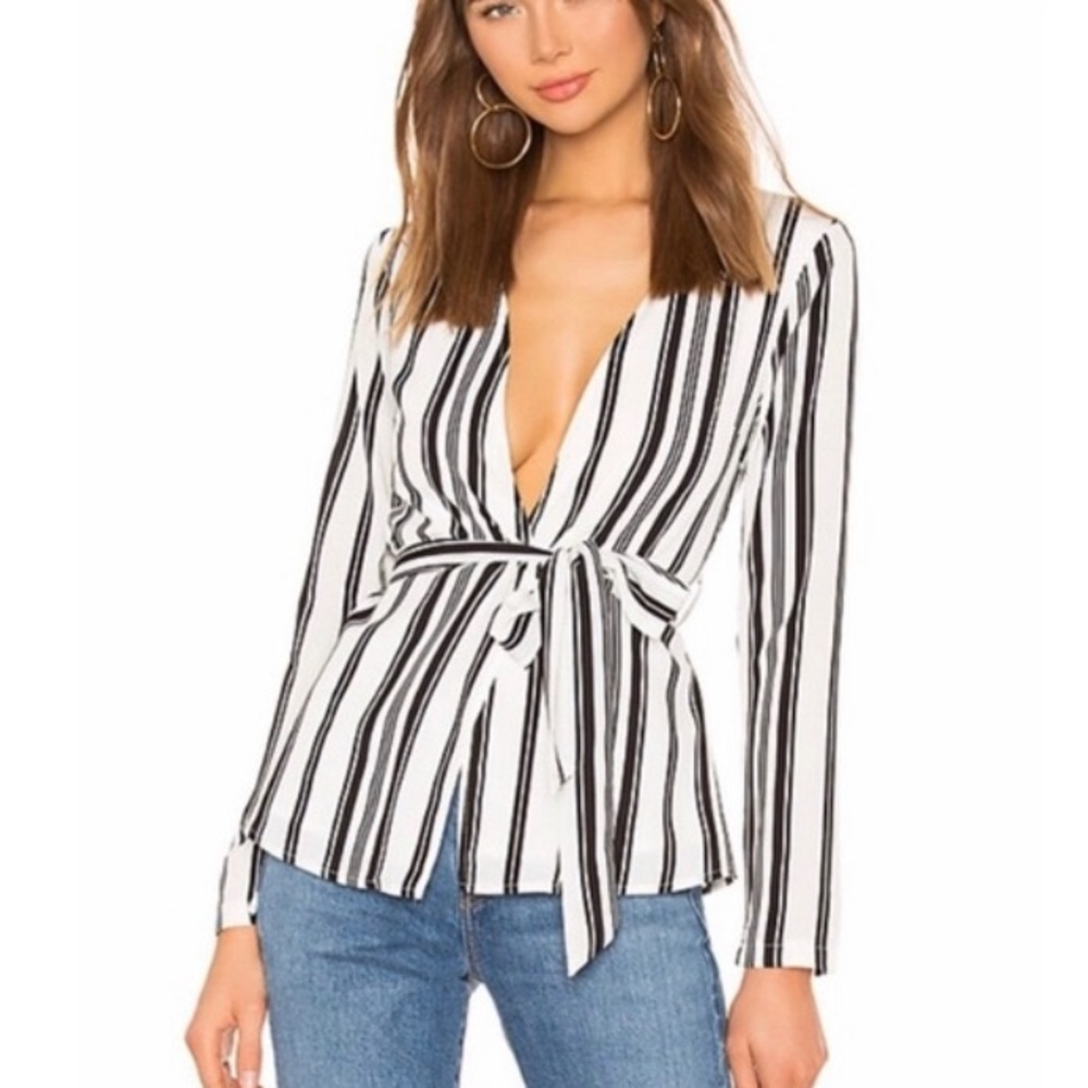 SUPERDOWN Tully Tie Waist Blazer